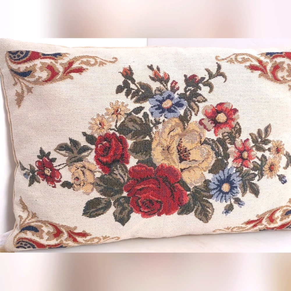 Groupe Flemish Tapestry Pillow And Zip Cover 12"X 17" In EUC Signed Inside Vtg